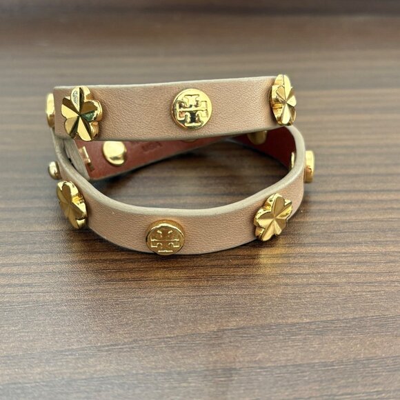 Tory Burch Double Wrap Studded Leather Bracelet – Gold Logo Hardware Taupe - Picture 3 of 5